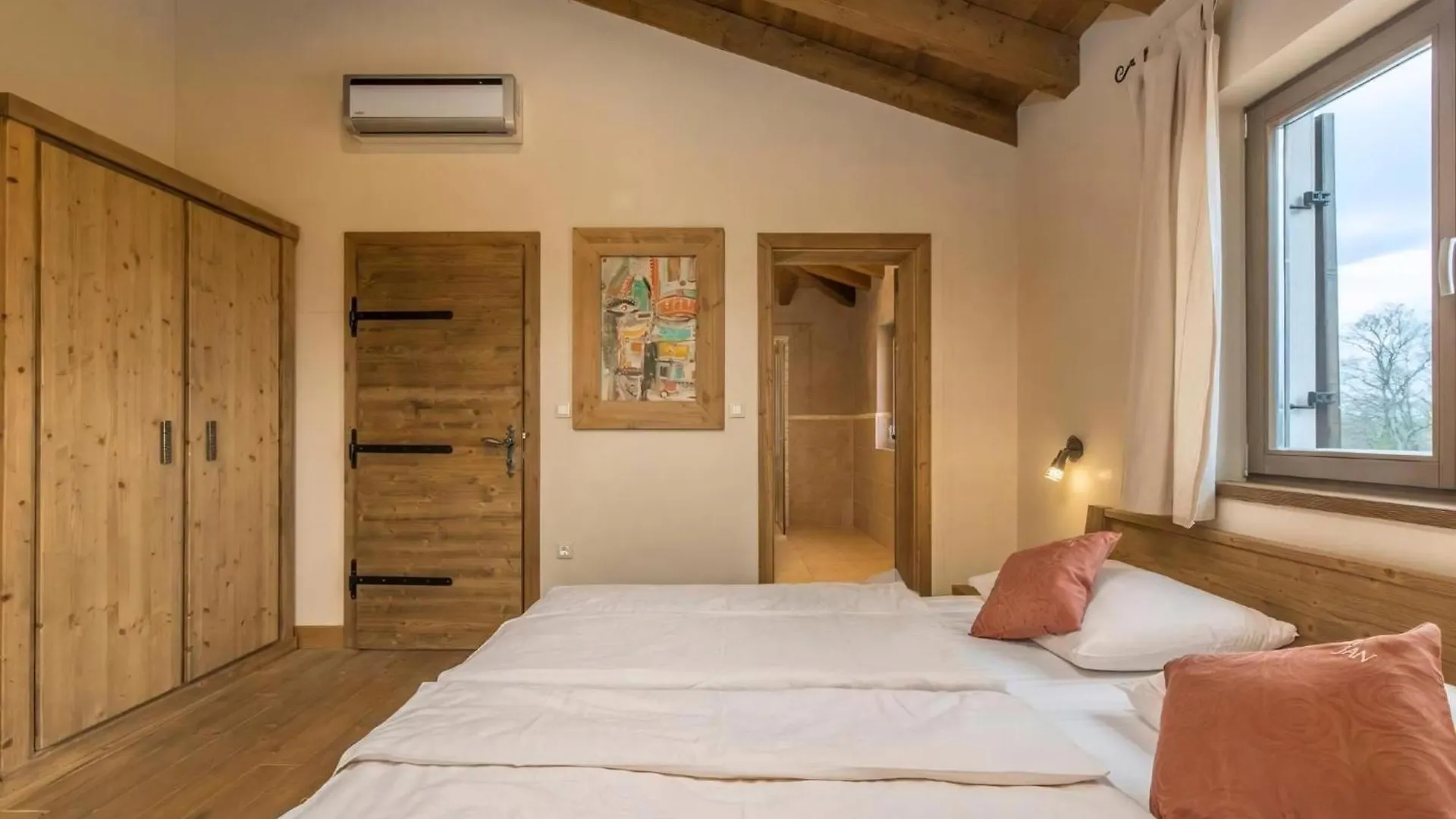 Holiday home Villa Leonardo Jursici