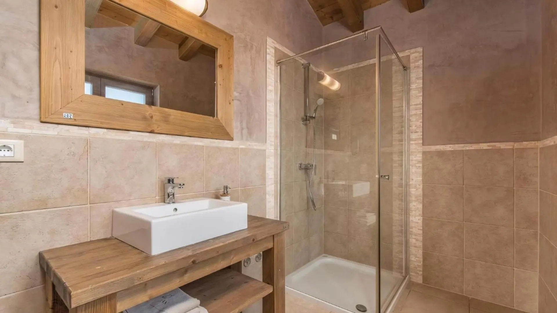 Villa Leonardo Jursici Holiday home